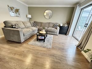 Lounge- click for photo gallery
